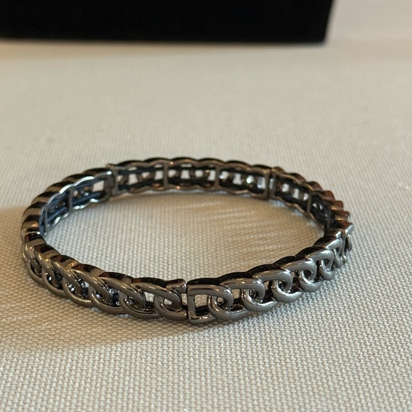 Lia Sophia Jewelry - Lia Sophia hematite stretch link Bracelet